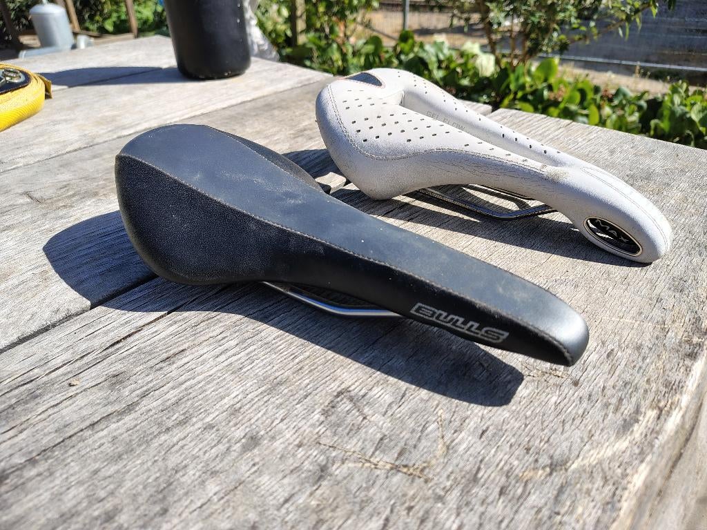 Fietszadel, Ophalen, Gebruikt, Zadel, Leer