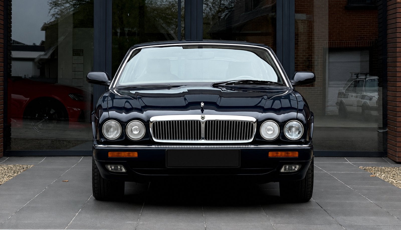 Jaguar Sovereign - 3.2 / 6 cilinder - oldtimer, Auto's, Jaguar, Automaat, 4 deurs, Beige, Blauw
