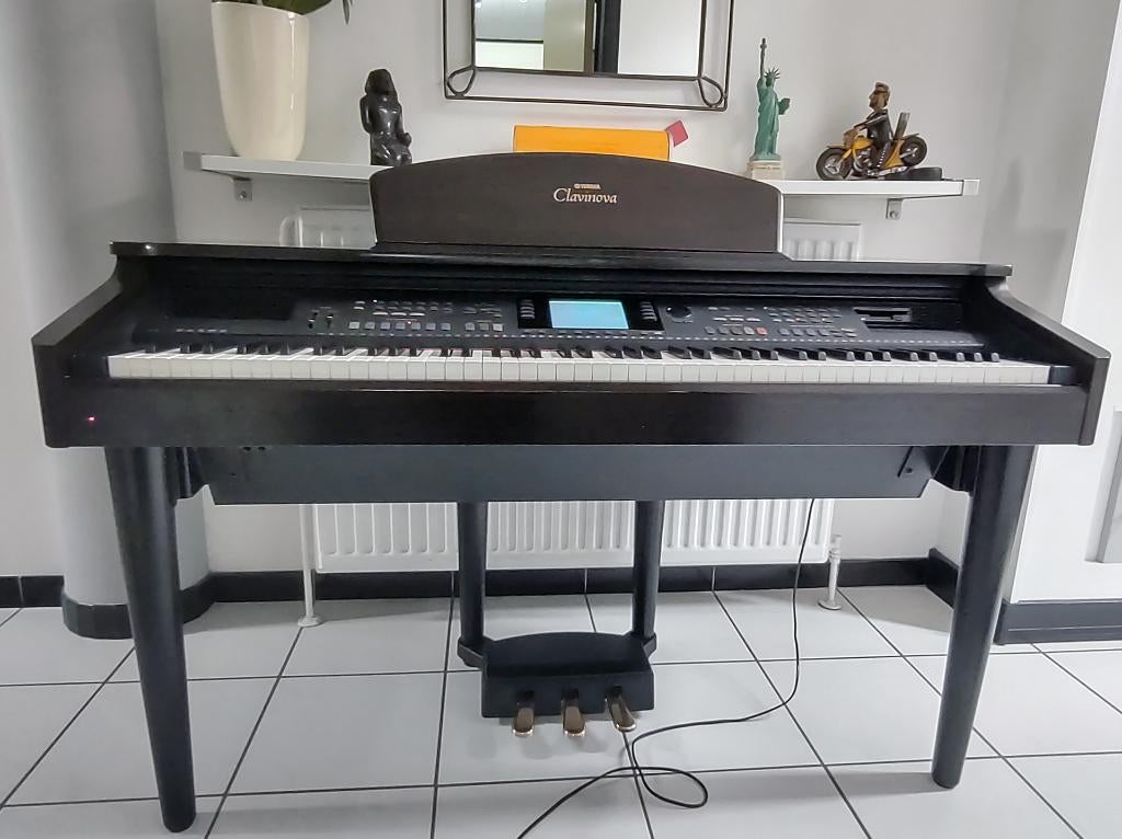 YAMAHA CLAVINOVA CVP-105, Musique & Instruments, Claviers, Comme neuf, 88 touches, Yamaha, Sensitif, Avec pied, Connexion MIDI