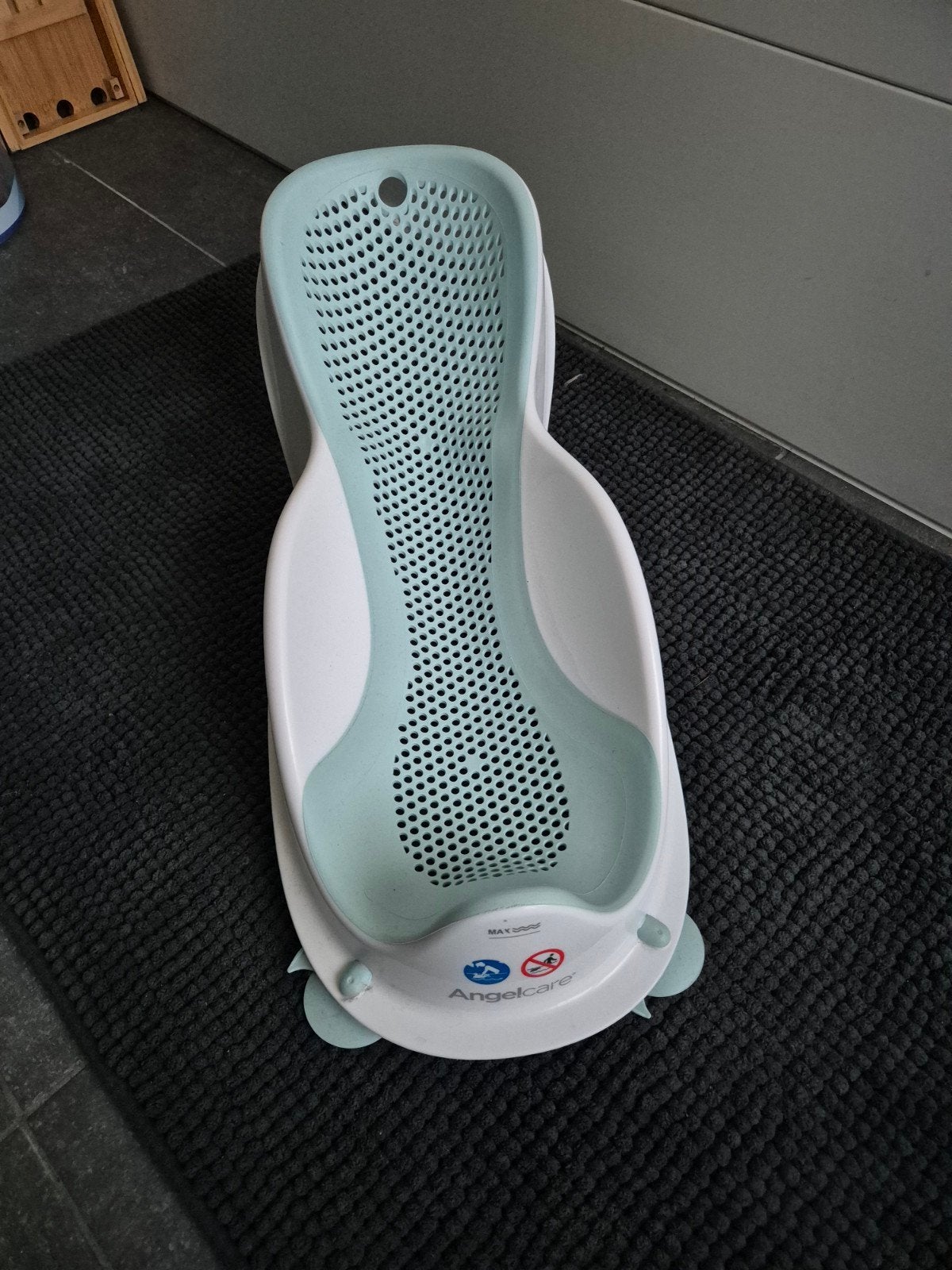 Angelcare ligstoel voor in bad, Kinderen en Baby's, Badjes en Verzorging, Zo goed als nieuw, Badzitje of Badring, Standaard, Ophalen