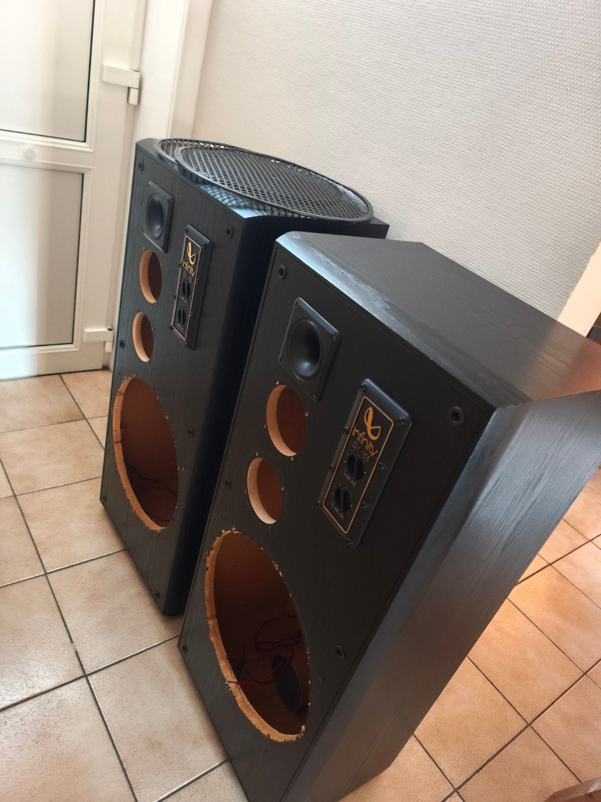 2 x lege infinity SM 155 ( 15"), Ophalen of Verzenden