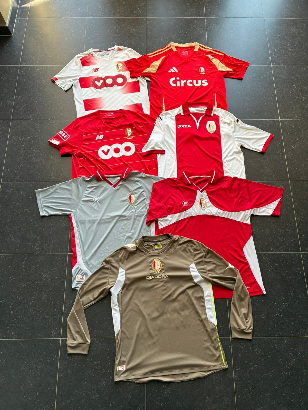 Collection maillots de football liégeois standard à vendre, Collections, Enlèvement ou Envoi, Comme neuf
