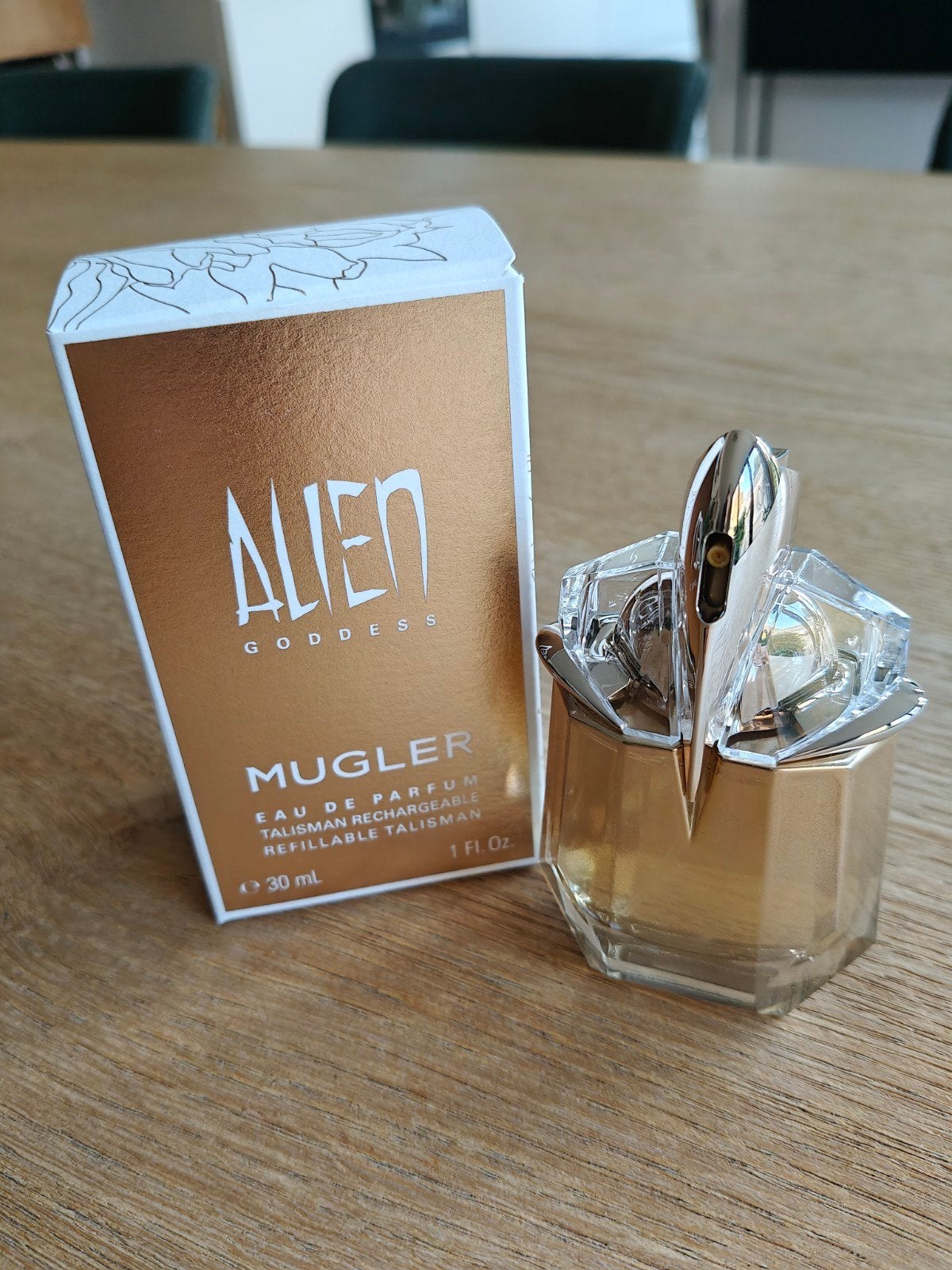 Alien Godess Mugler, Enlèvement ou Envoi, Comme neuf