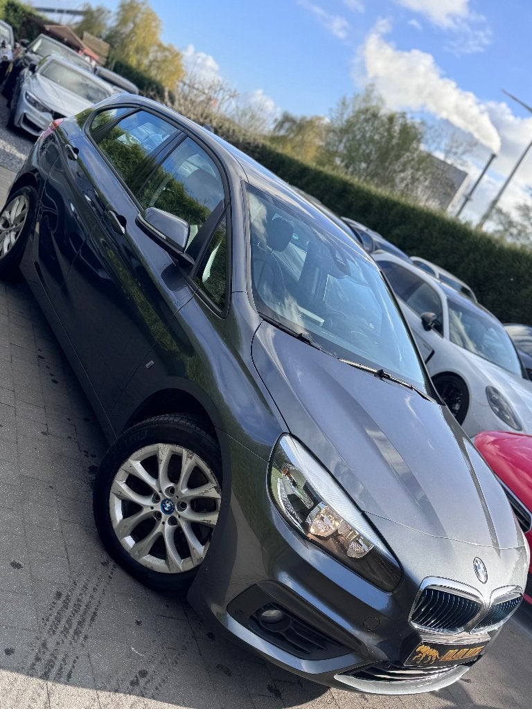 BMW 225EX 2017, Cuir, Argent ou Gris, Euro 6, Entreprise