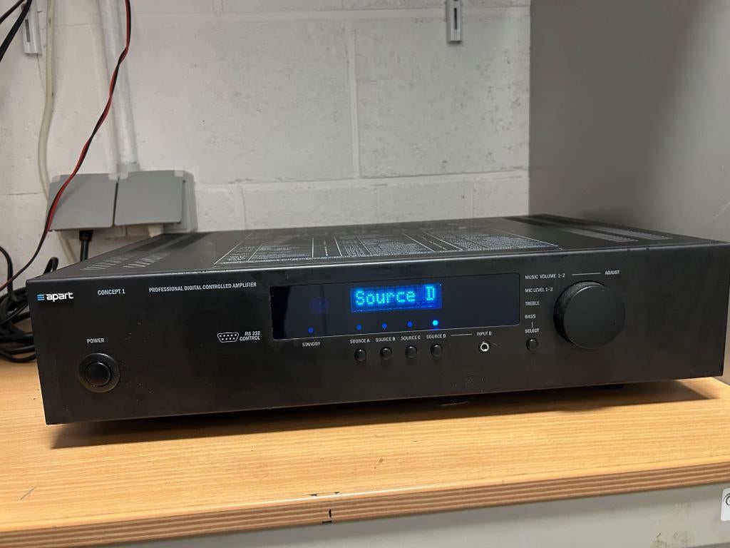 APART CONCEPT1  zone horeca AMPLI, Audio, Tv en Foto, Versterkers en Ontvangers, Zo goed als nieuw, 60 tot 120 watt, Stereo, Ophalen