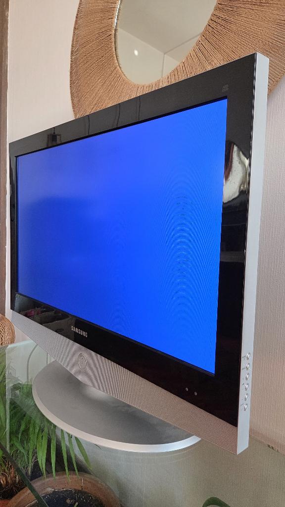 Samsung 32 inch televisie, Audio, Tv en Foto, Televisies, Zo goed als nieuw, LCD, 80 tot 100 cm, HD Ready (720p), Samsung, 50 Hz