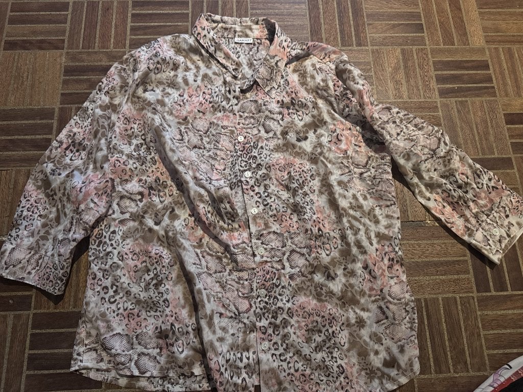 Damart blouse met dierenprint – maat onbekend, Kleding | Dames, Beige, Damart, Gedragen, Ophalen