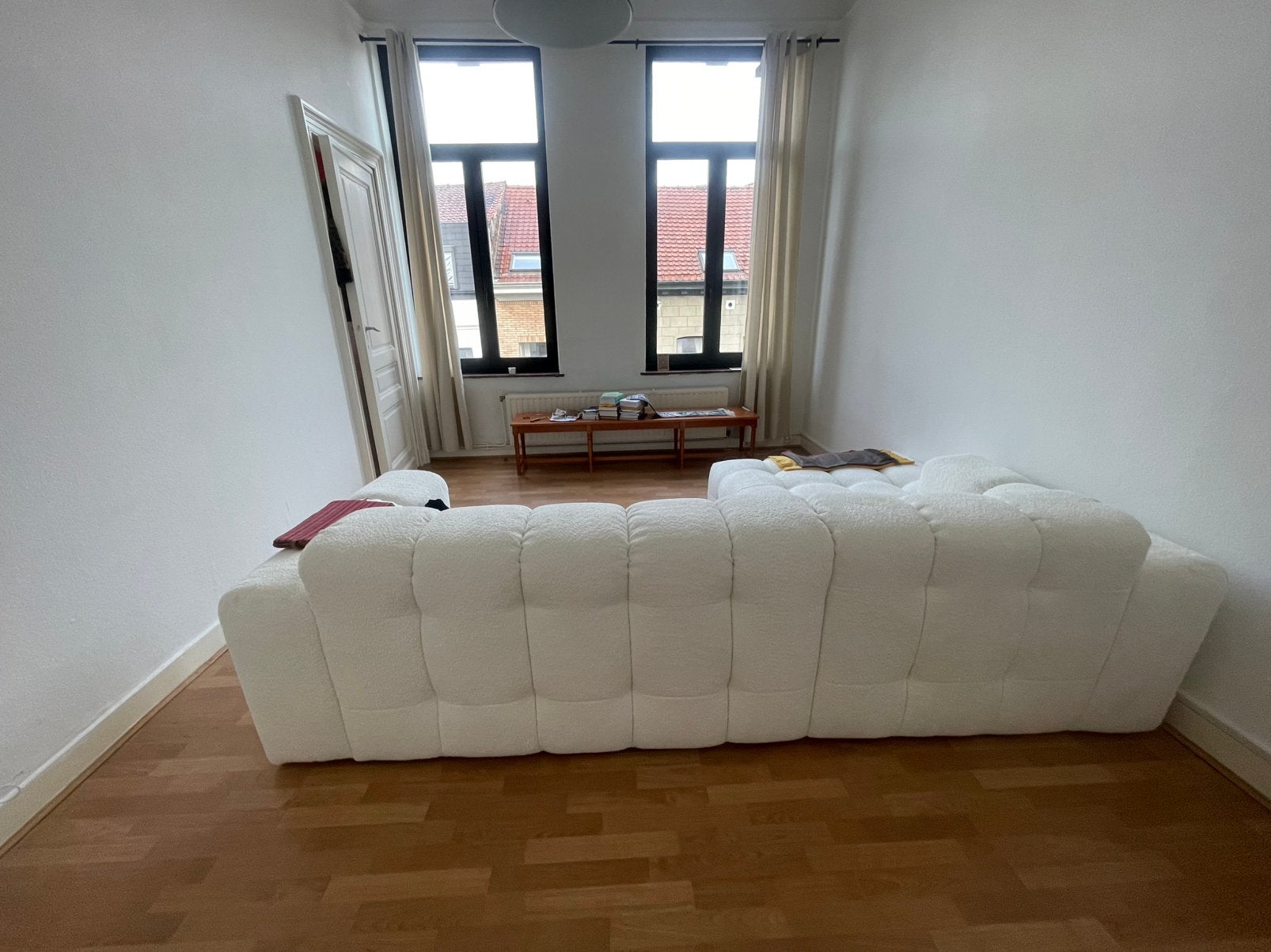 Large modular bouclé sofa – cream/white, 50 m² ou plus, Bruxelles