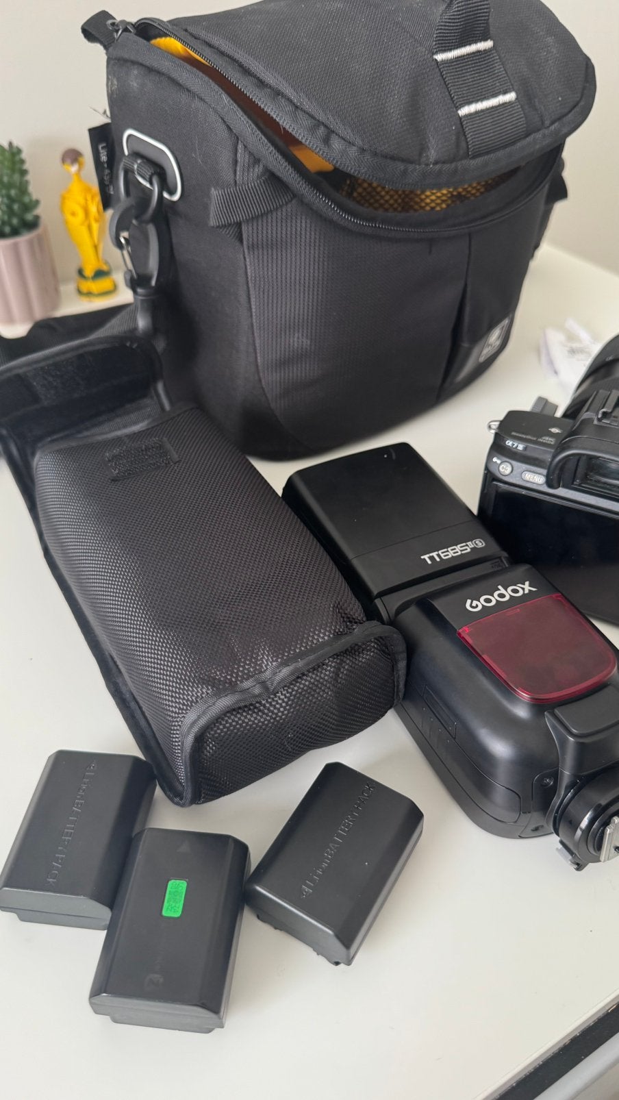 Sony a7iii + tamron 28-75mm + godox TT685 + dji rs 3 mini, Audio, Tv en Foto, Ingebouwde flitser, Ophalen, Accu, Sony
