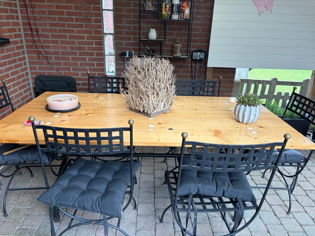 Ijzeren tafel met 6 stoelen, Tuin en Terras, Ophalen, Overige materialen, Gebruikt, 6 zitplaatsen