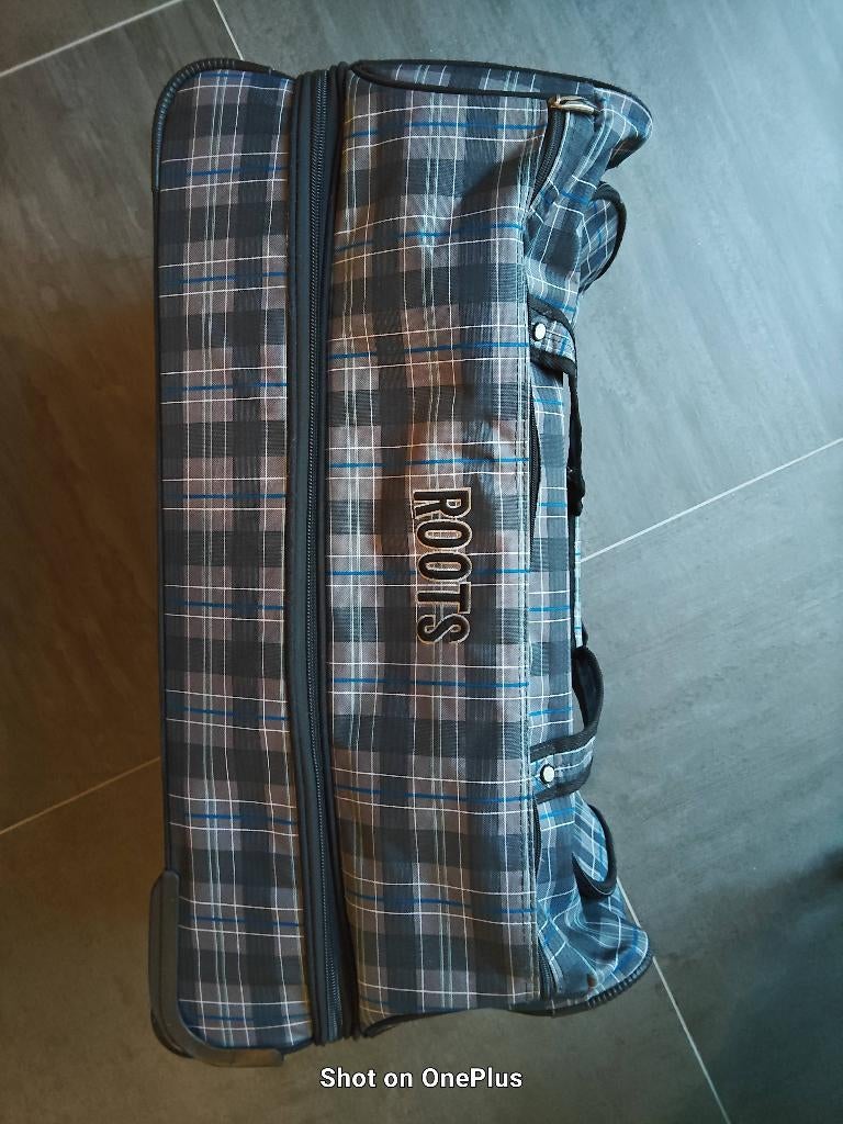 VALISE ROBUSTE, Roulettes, Comme neuf, Enlèvement, 60 à 70 cm