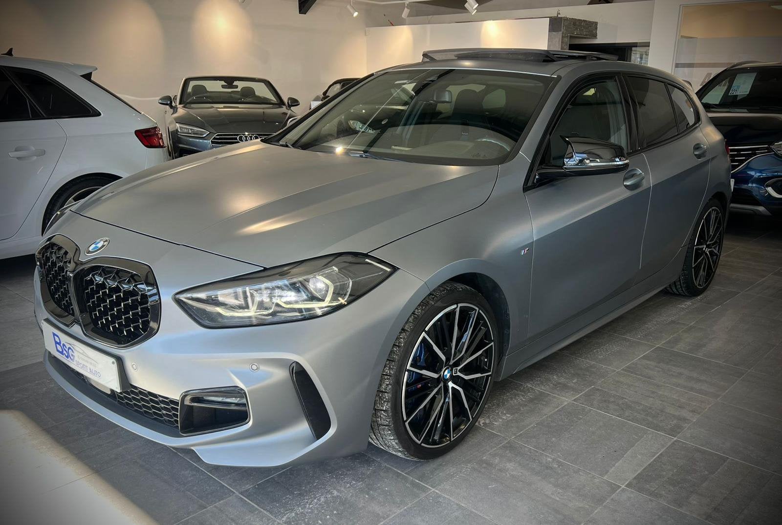 Bmw 118i F40 Alpina 2022 zo goed als nieuw, Auto's, 1 Reeks, Euro 6, Alcantara, 5 deurs