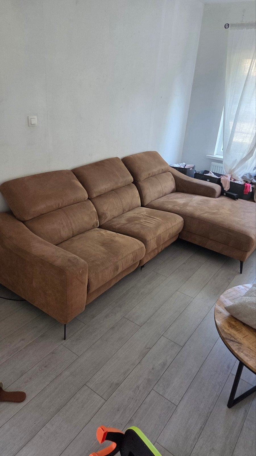 Hoeksalon Cognac, Ophalen