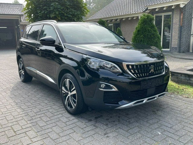 Peugeot 5008 1.2 PureTech Allure, Gebruikt, 1199 cc, Leder en Stof, Zwart
