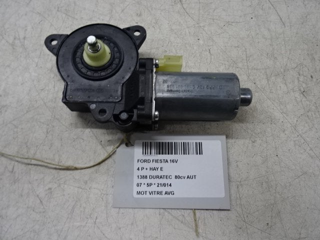 MOTEUR LEVE VITRE ELECTRIQUE AVANT GAUCHE Ford, Autos : Pièces & Accessoires, Avant, Henry-Ford-Straße  1
50735  Köln, DE, Ford-Werke GmbH