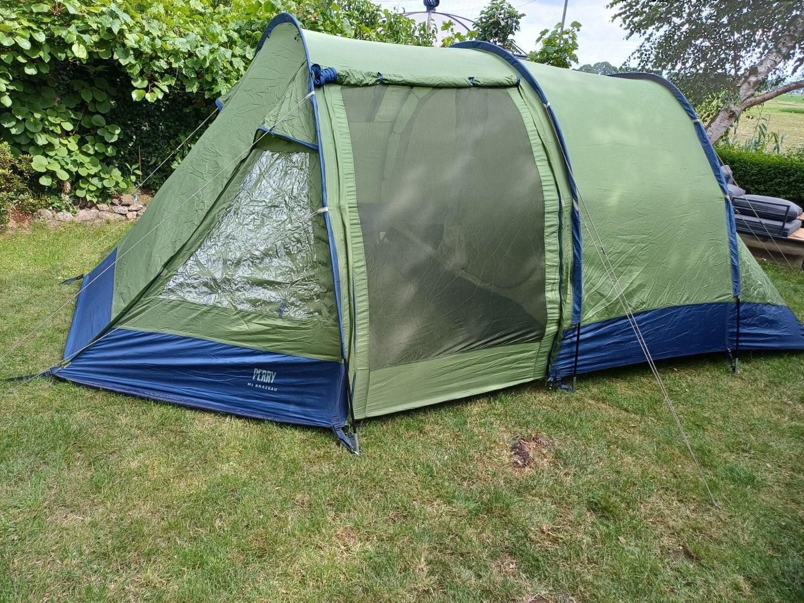Tente MT MATEAU pour 4-5 personnes, Enlèvement, Utilisé, Jusqu'à 5