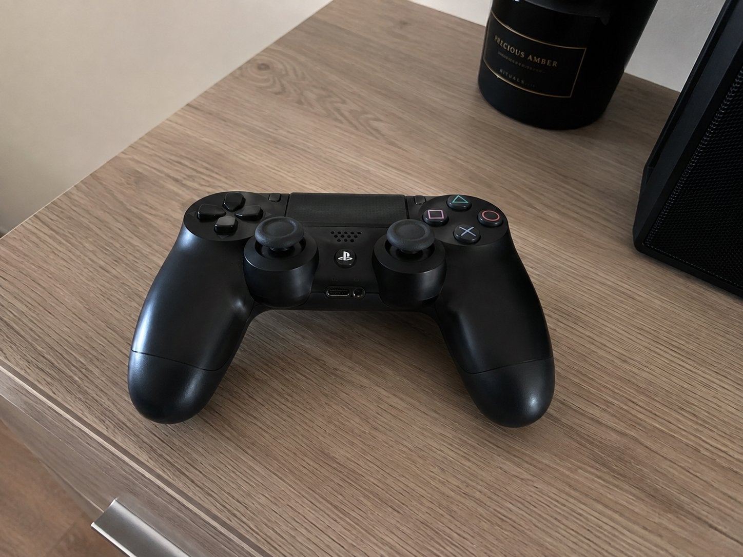 Ps4 controller, Games en Spelcomputers, Ophalen of Verzenden, Zo goed als nieuw, Controller