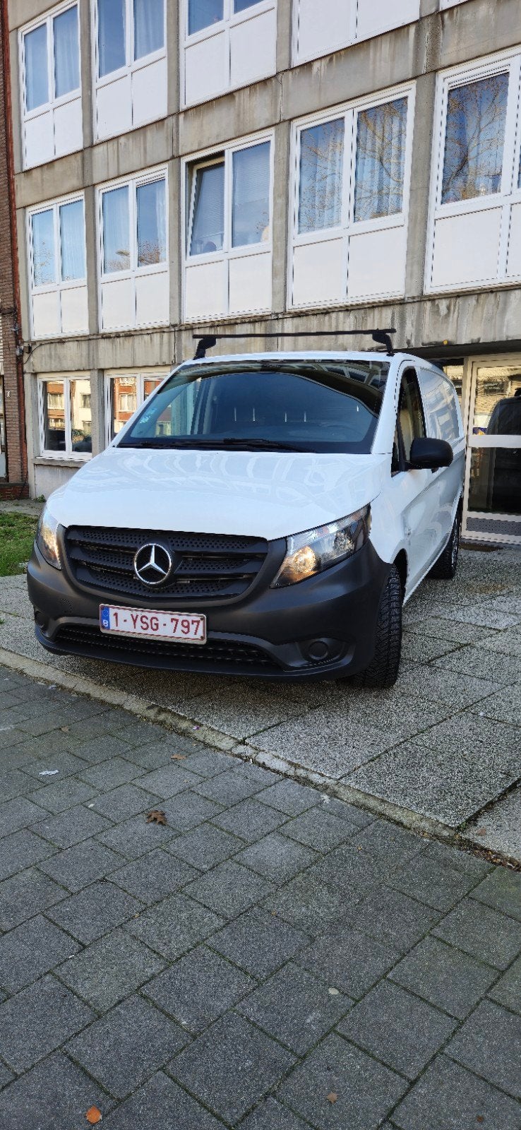 Mercedes Vito BJ 2019, 3 places, Boîte manuelle, Noir, USB