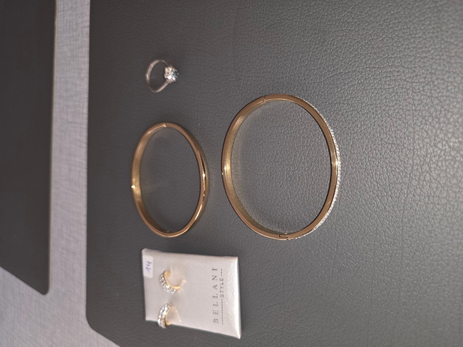 Juwelen, Ophalen