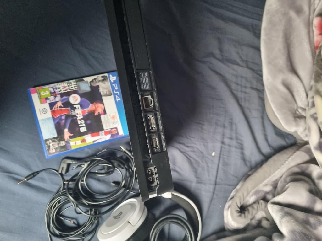 PS4, Games en Spelcomputers, Spelcomputers | Sony PlayStation 4, Ophalen, Met games, Zo goed als nieuw, 1 TB