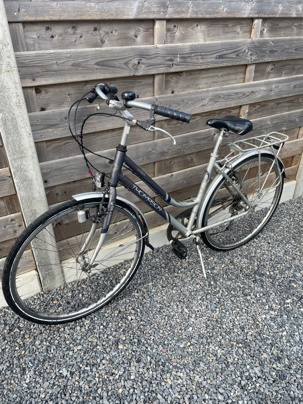 Damesfiets, Enlèvement, Utilisé
