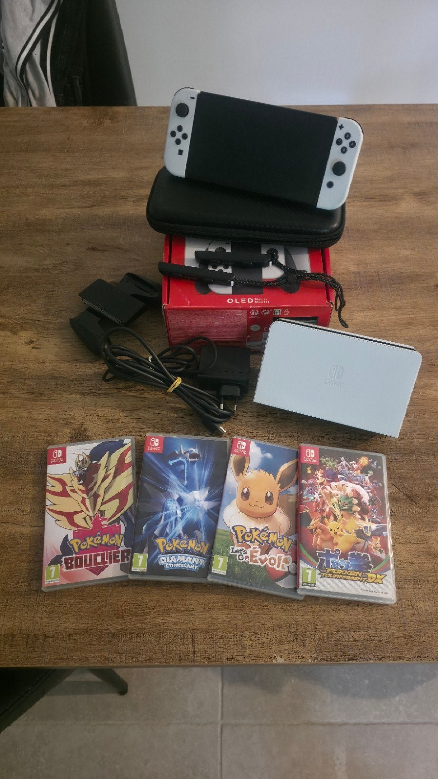 Pack de jeux Switch OLED + Pokemon, Enlèvement ou Envoi