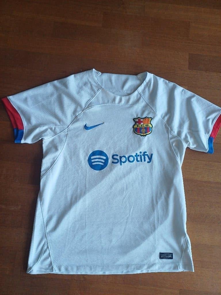 Fc Barcelona uitshirt 2023-2024 wit, maat M, Vêtements | Hommes, Vêtements de sport, Football, Nike, Comme neuf, Blanc