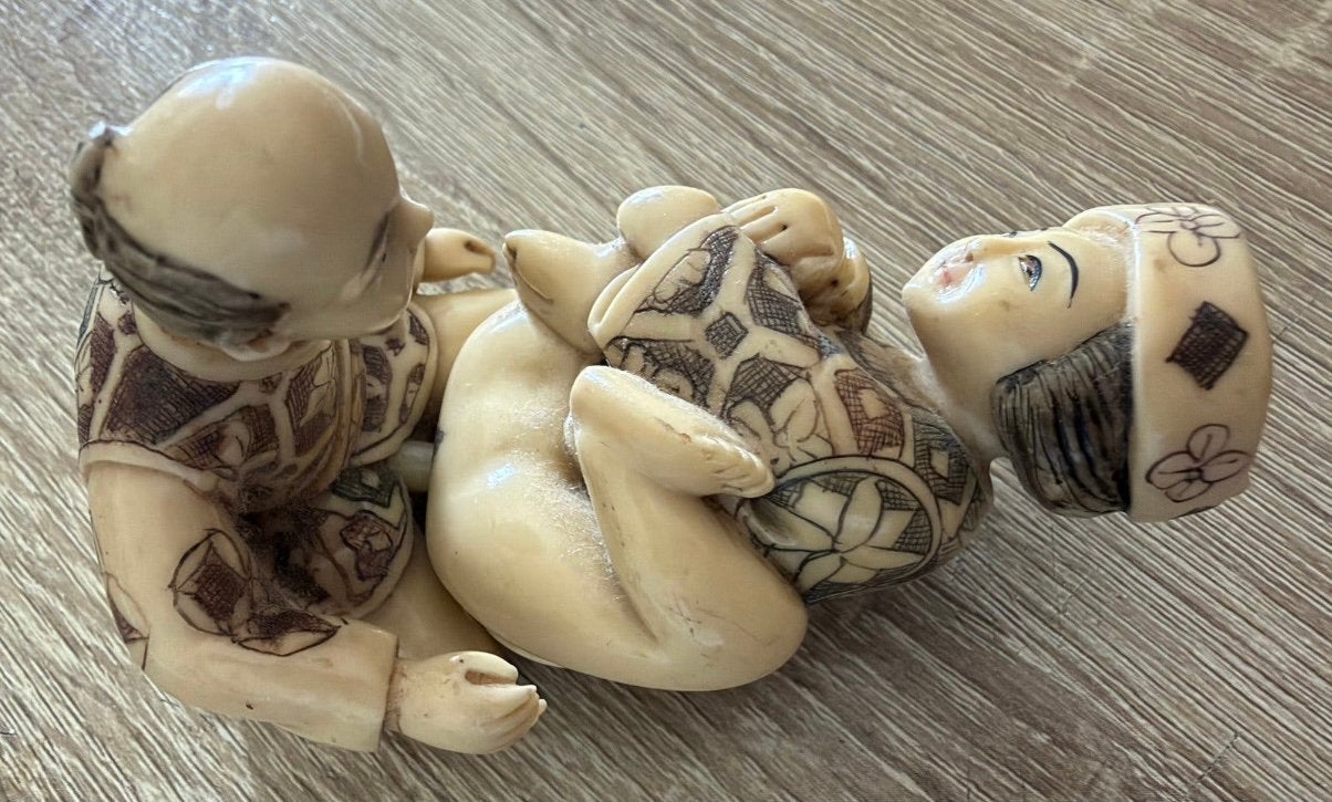 Ancien couple Netsuke, Enlèvement ou Envoi