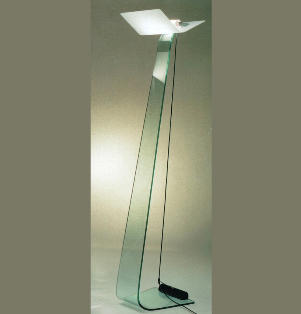 Vloerlamp 190 cm h x 39 cm met dimmer In voet een scherf af, Ophalen, Gebruikt