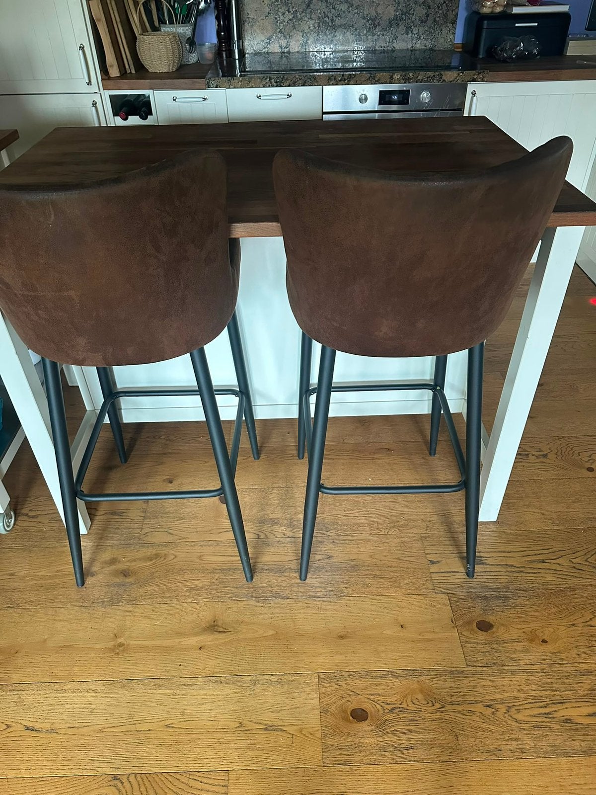 Keukeneiland Ikea met 2 barstoelen, Huis en Inrichting, Barkrukken, 2 krukken, Ophalen, Gebruikt