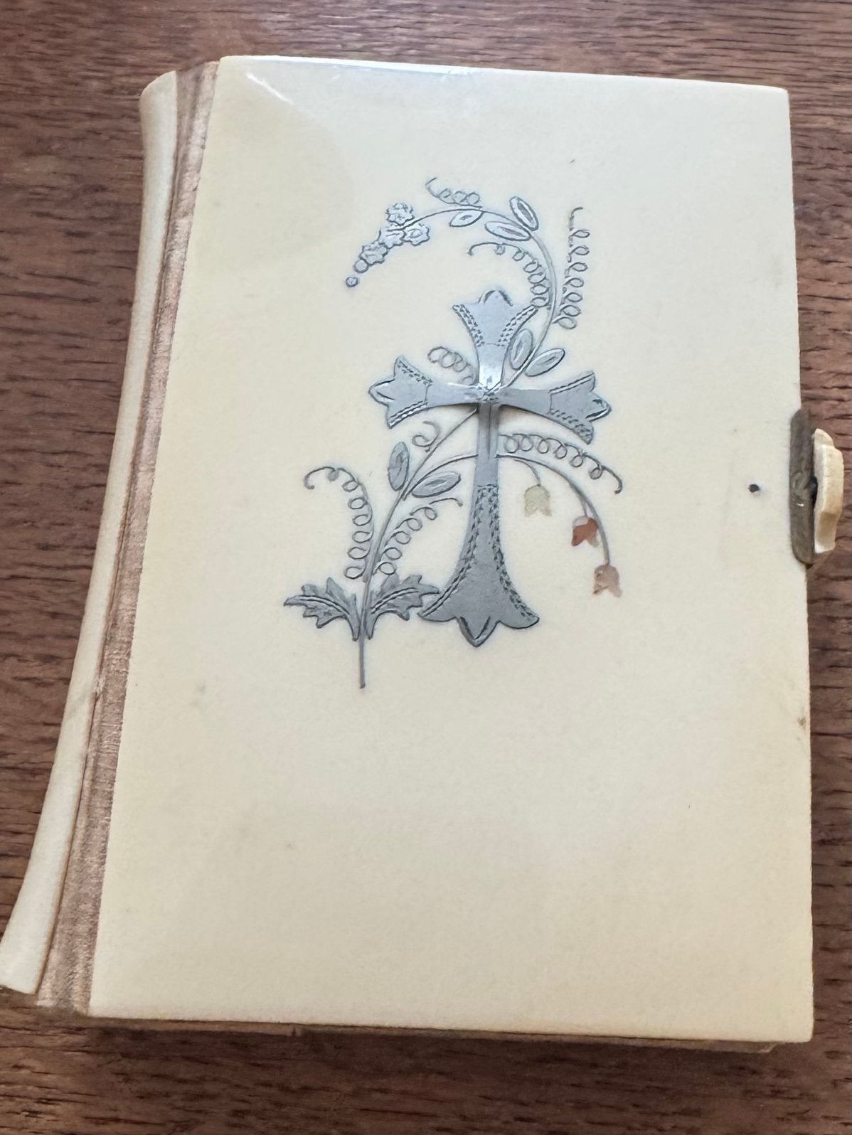 Vlaams gebedenboekje “Liefdebloem”, ivoren kaft, 1863, Ophalen