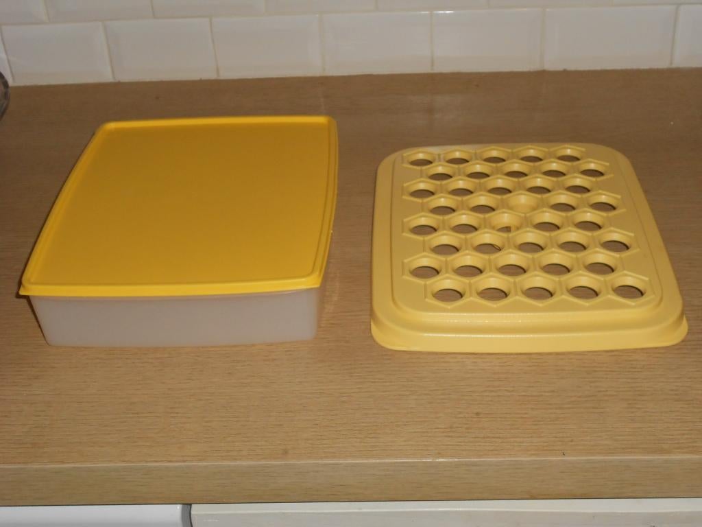 Tupperware raviolivorm met doosje. F, Ophalen of Verzenden, Bus of Trommel