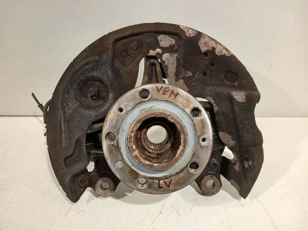 Wielnaaf links voor Peugeot 308, Onderdelen@venauto.nl, Van der Ven Autorecycling B.V., Gebruikt, Ettenseweg 76, 4706 PB Roosendaal, The Netherlands