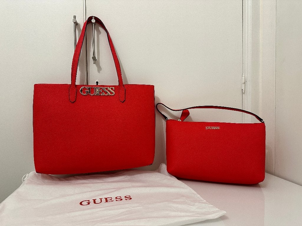 GUESS-set: draagtas + kleine tas, Handtassen en Accessoires, Tassen | Damestassen, Ophalen, Nieuw, Rood, Handtas