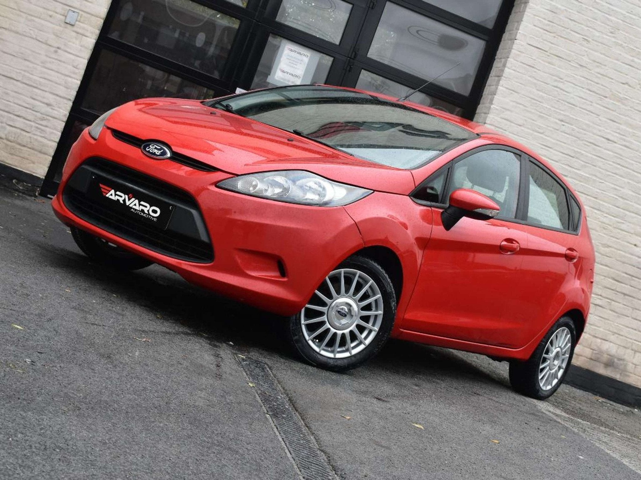 Ford Fiesta 1.25i Titanium / Airco / Trekhaak / PDC / Garant, Autos, Euro 5, Achat, Entreprise, 82 ch