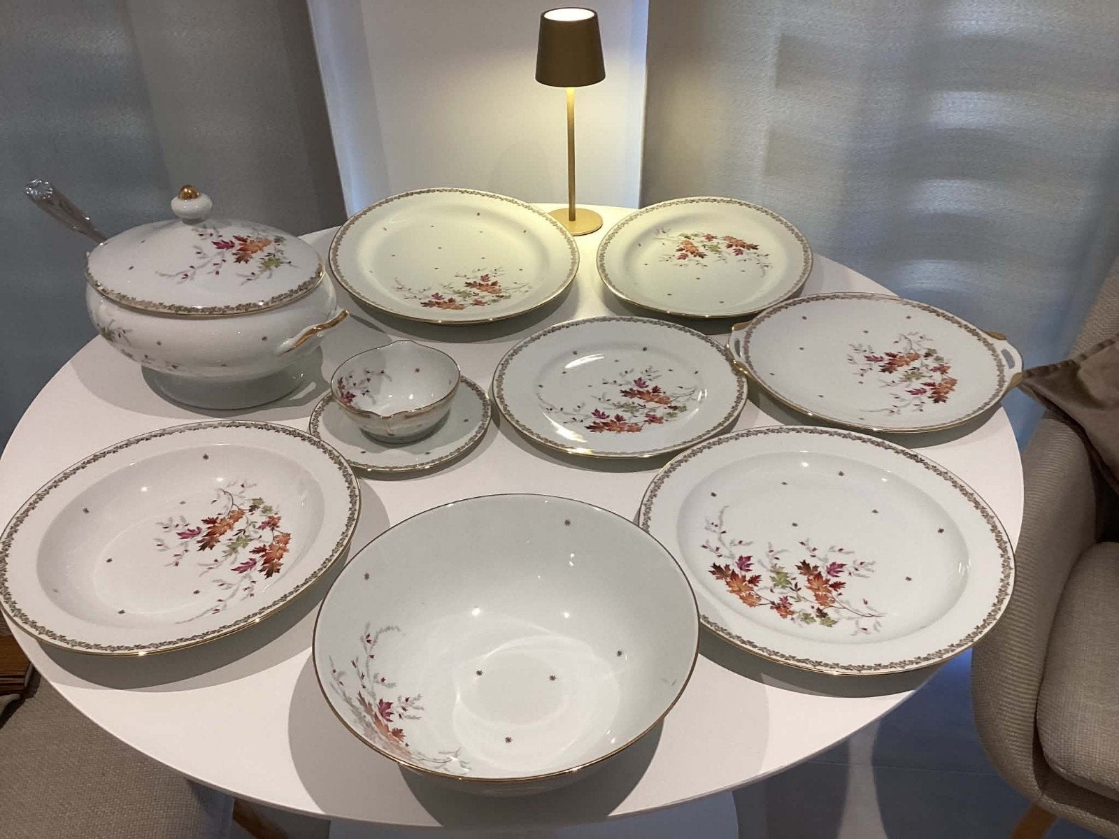 service a diner LIMOGE,  70 piéces  décor automne