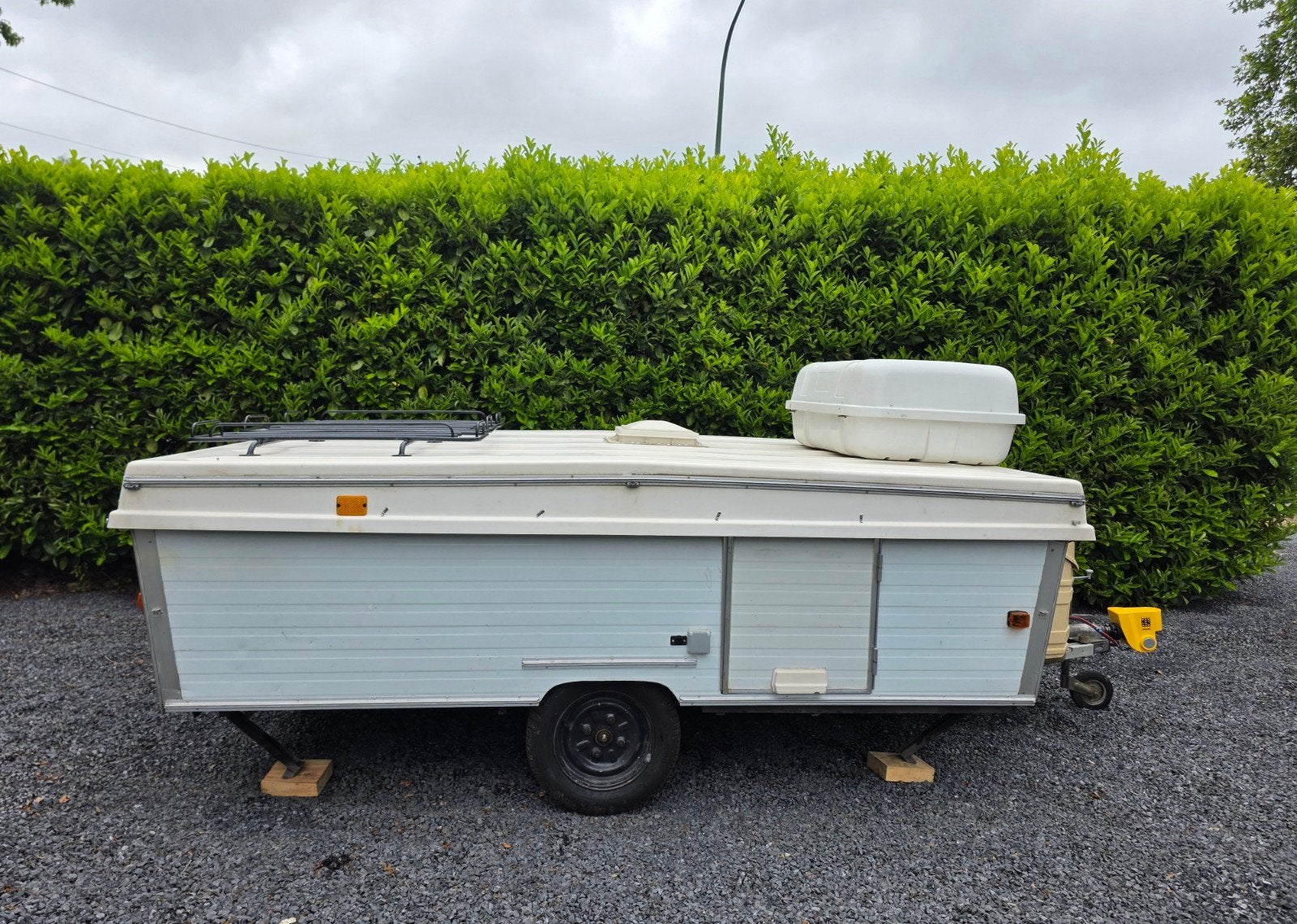 caravane pliante rigide casita, Caravanes & Camping, Présent, Beige, Enlèvement, Jusqu'à 4