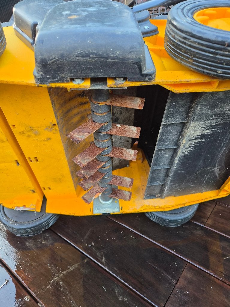 Scarificateur, Enlèvement, Comme neuf, Électrique, Autre