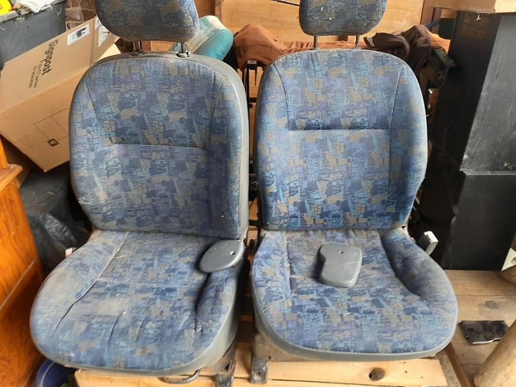 2 autostoelen Citroen Berlingo Peugeot Partner, Ophalen, Peugeot