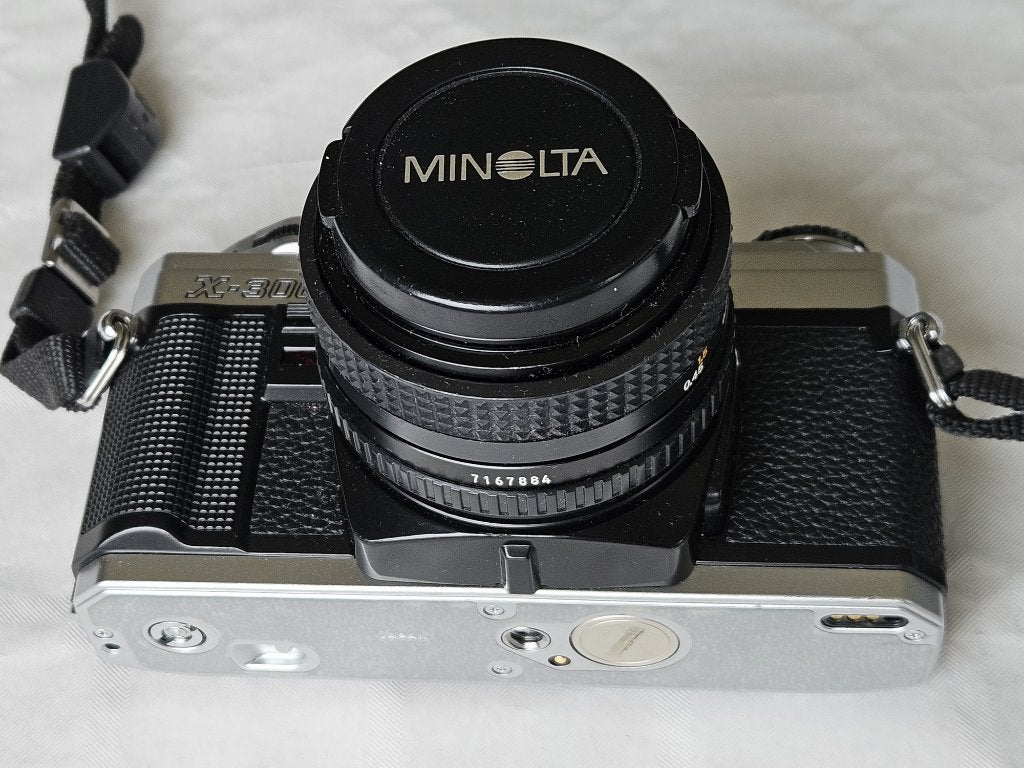 Minolta X300 (avec 50mm f1.7 et 200mm f4), Enlèvement ou Envoi, Utilisé, Minolta