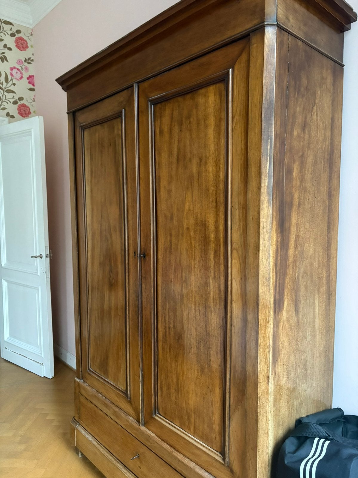 Armoire ancienne, Antiquités & Art, Antiquités | Meubles | Armoires, Enlèvement
