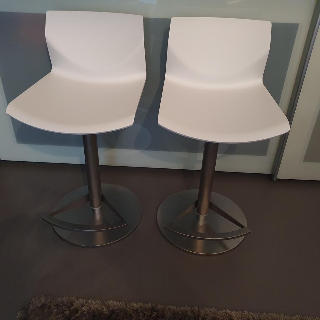 ***2x Lapalma Kai design barkrukken (white lacquered)***, Ophalen, 60 tot 90 cm, Zo goed als nieuw, In hoogte verstelbaar