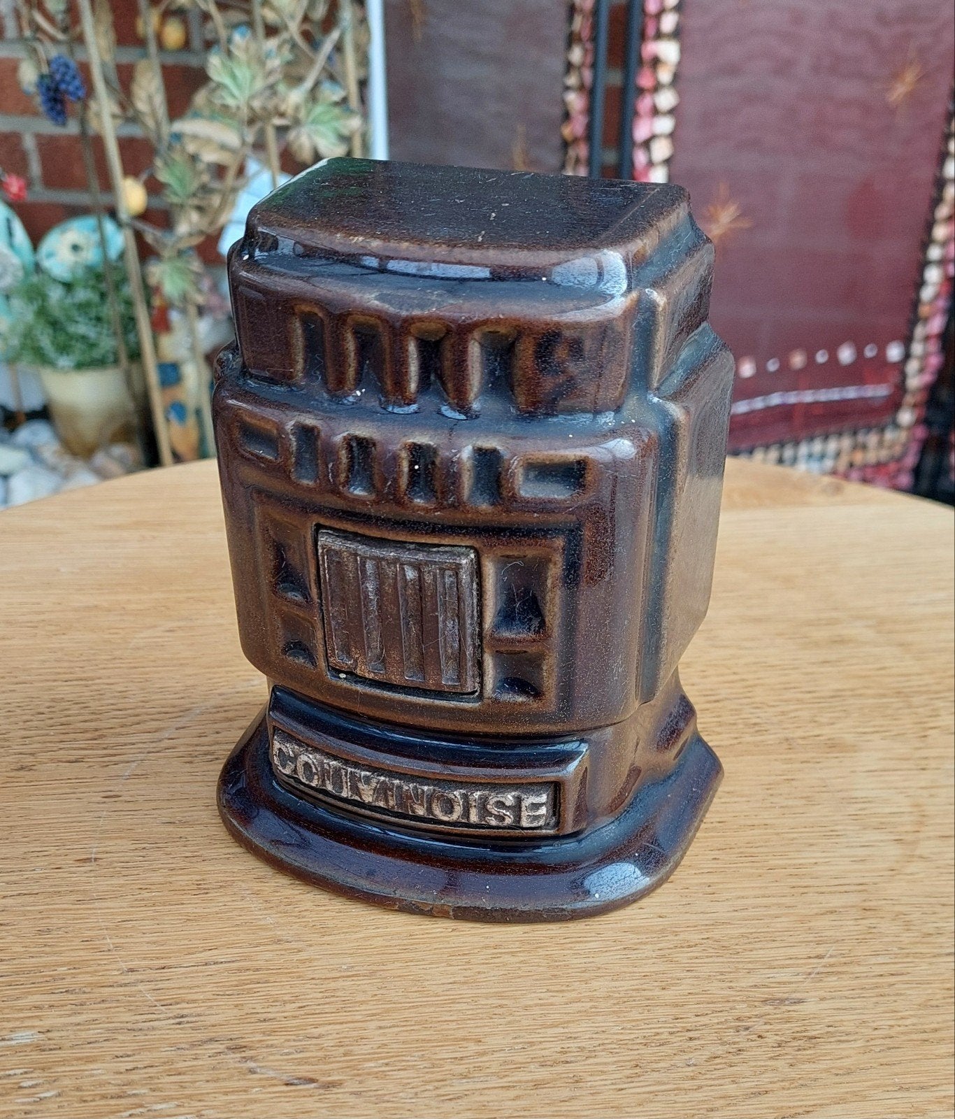 Tirelire Couvinoise, Collections, Enlèvement
