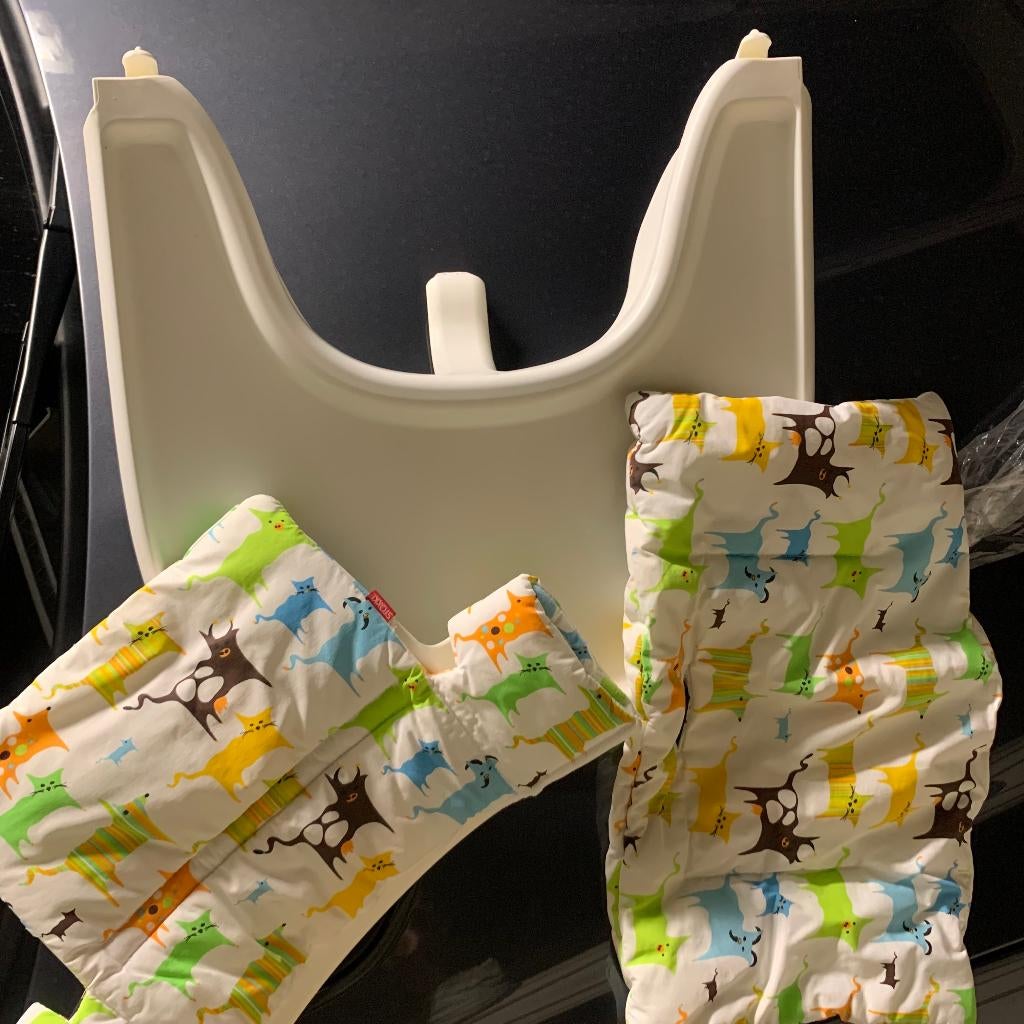 trip trap tablet, Stokke tablet rugleuning en zachte hoesjes, Verzenden, Zo goed als nieuw, Meegroeistoel, Afneembaar eetblad