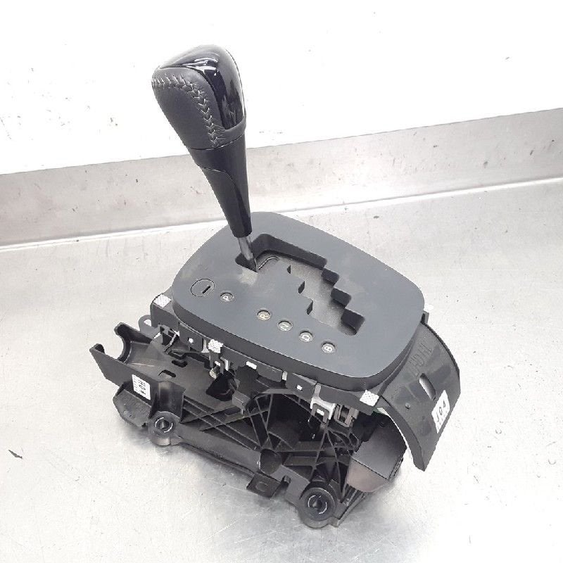 SELECTEUR DE VITESSES AUTOMATIQUES Toyota Yaris III (P13), Utilisé, Toyota