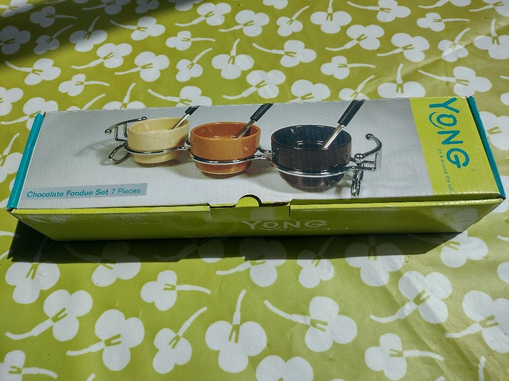 Set chocoladefondue, Ophalen, Nieuw, Keramiek, Compleet servies