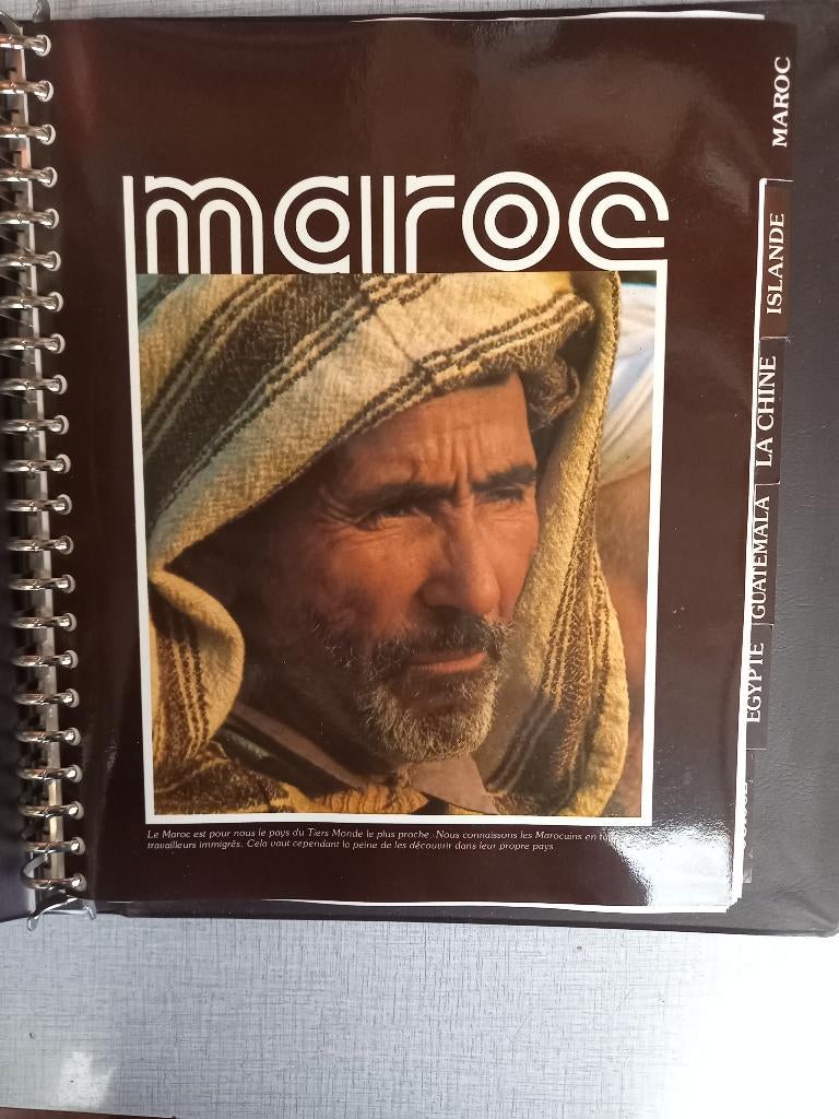 collection INITIA 46 tomes (feuillets + images), Enlèvement ou Envoi