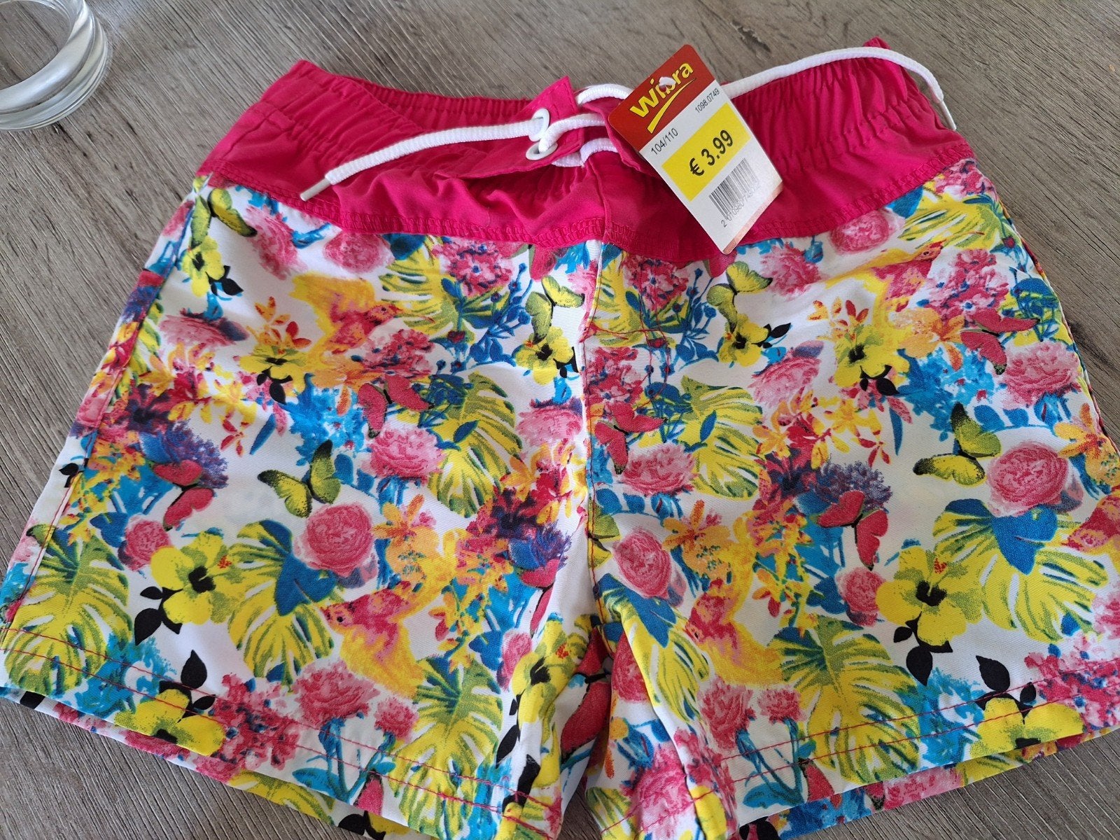Nieuw shortje 104 -110, Kinderen en Baby's, Kinderkleding | Maat 104, Ophalen