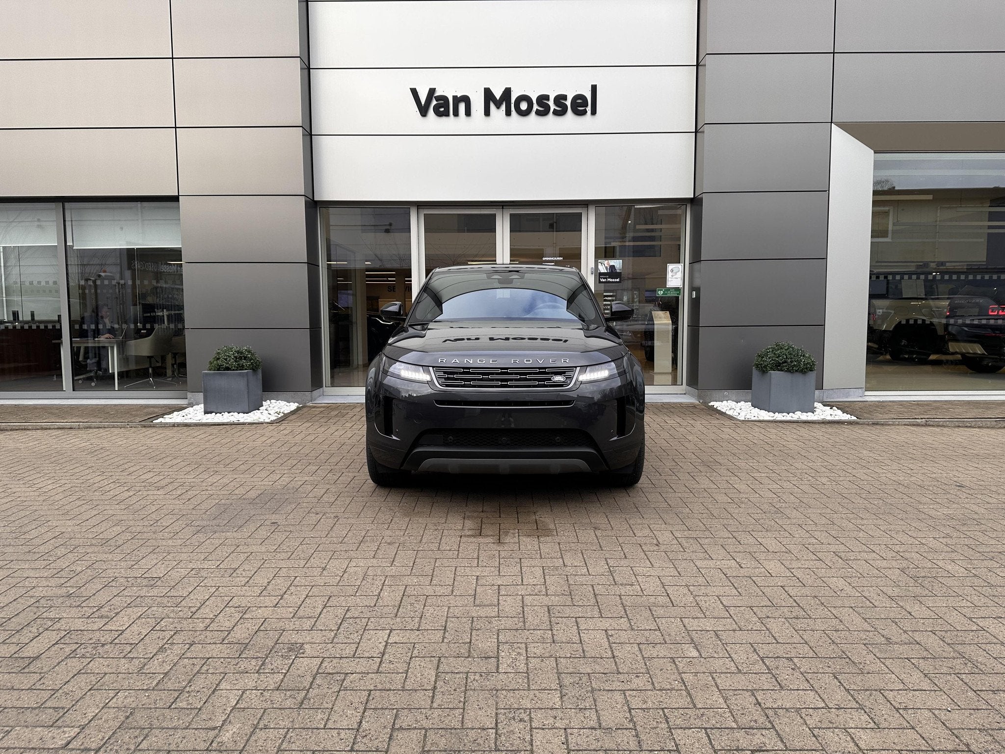 Land Rover Range Rover Evoque P160 S FWD Auto. 26.5MY, Autos, Argent ou Gris, Achat, Entreprise, Noir