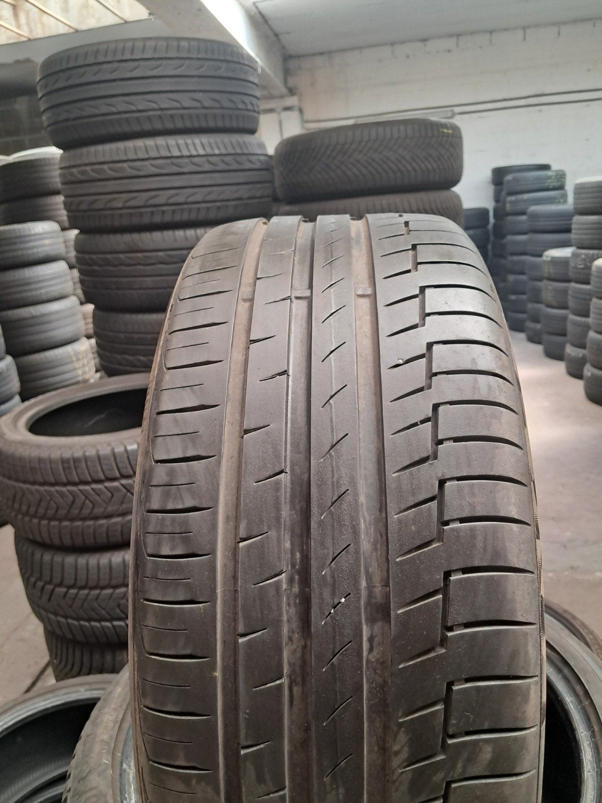 22540r18 225 40 r18 225/40/r18 Continental Leasing presque n
